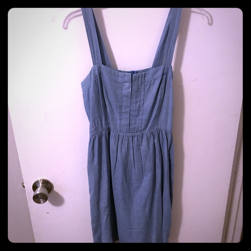 Denim dress with pockets!